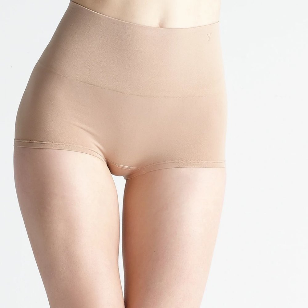 Yummie Seamless Shaping Girlshort Almond M/L